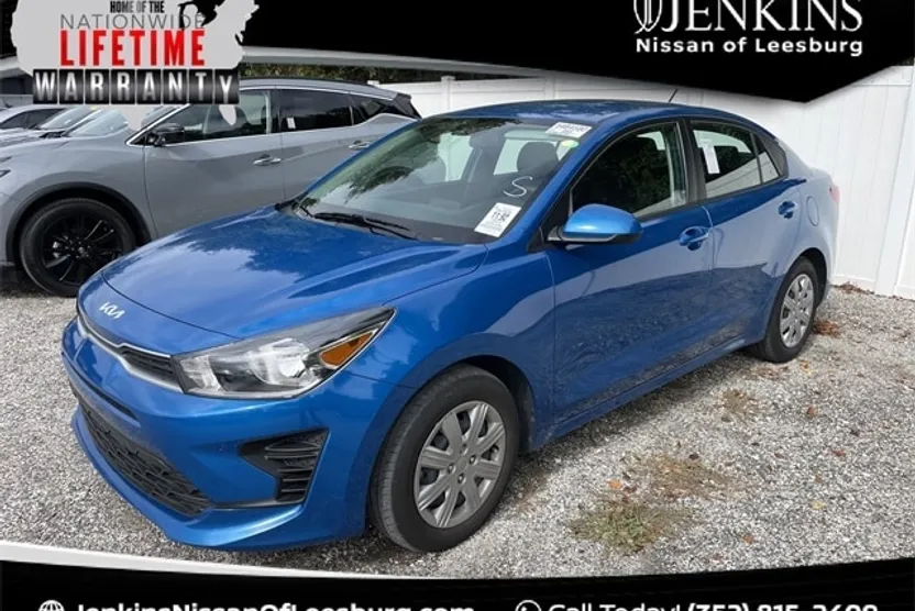 2023 Kia Rio S photo 1