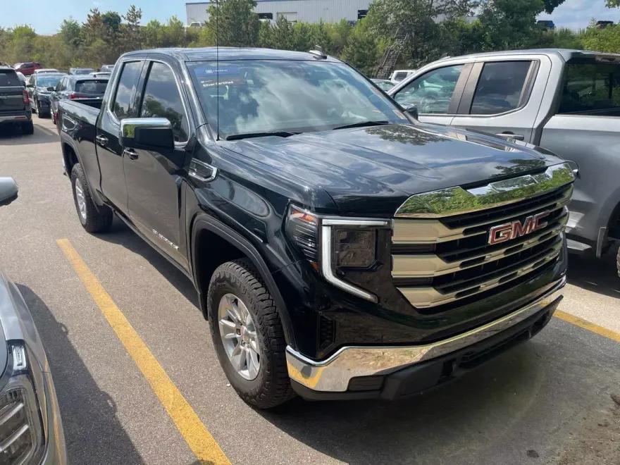 2023 Gmc Sierra 1500 SLE photo 1