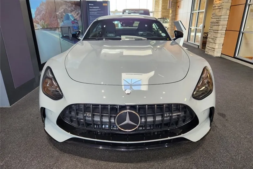 2025 Mercedes Benz AMG GT photo 1