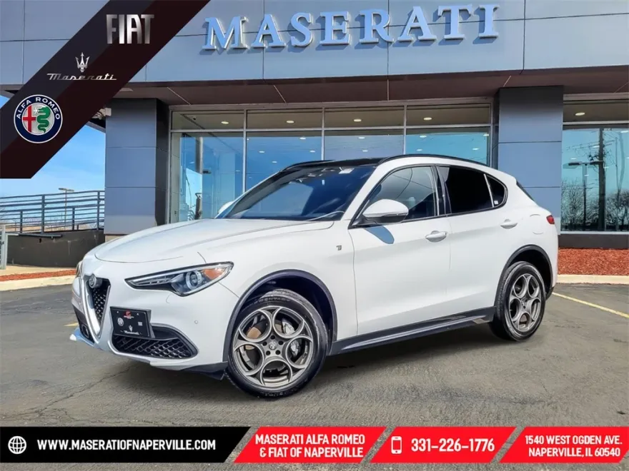 2022 Alfa Romeo Stelvio Ti photo 1