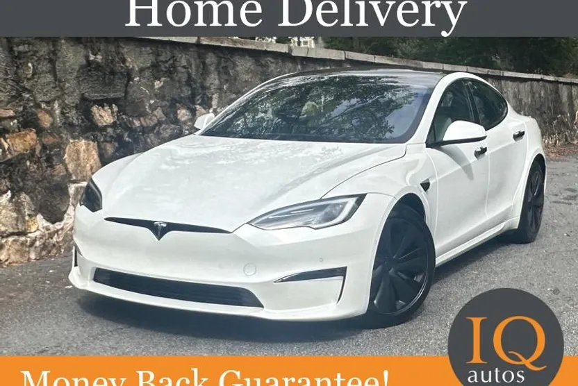 2022 Tesla Model S photo 1
