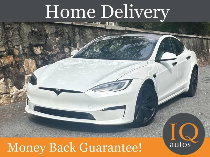 2022 Tesla Model S photo 1