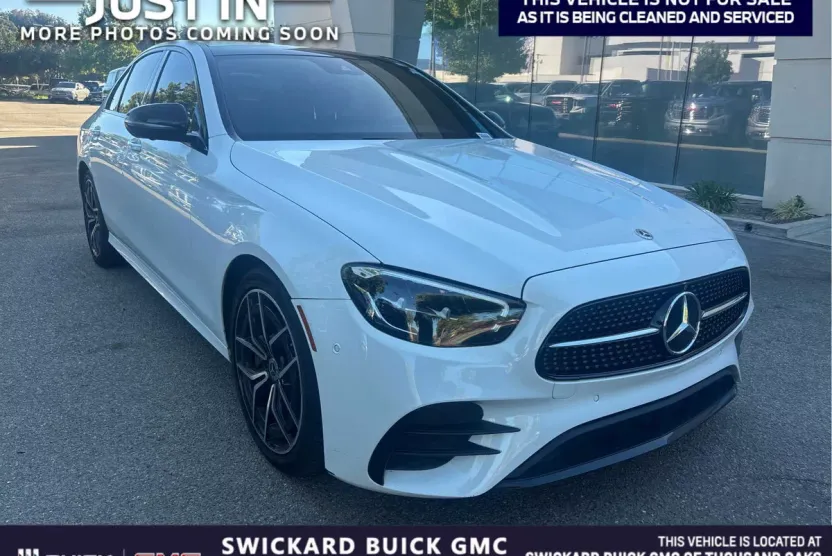 2022 Mercedes Benz E 350 photo 1