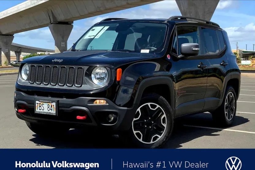 2016 Jeep Renegade Trailhawk photo 1