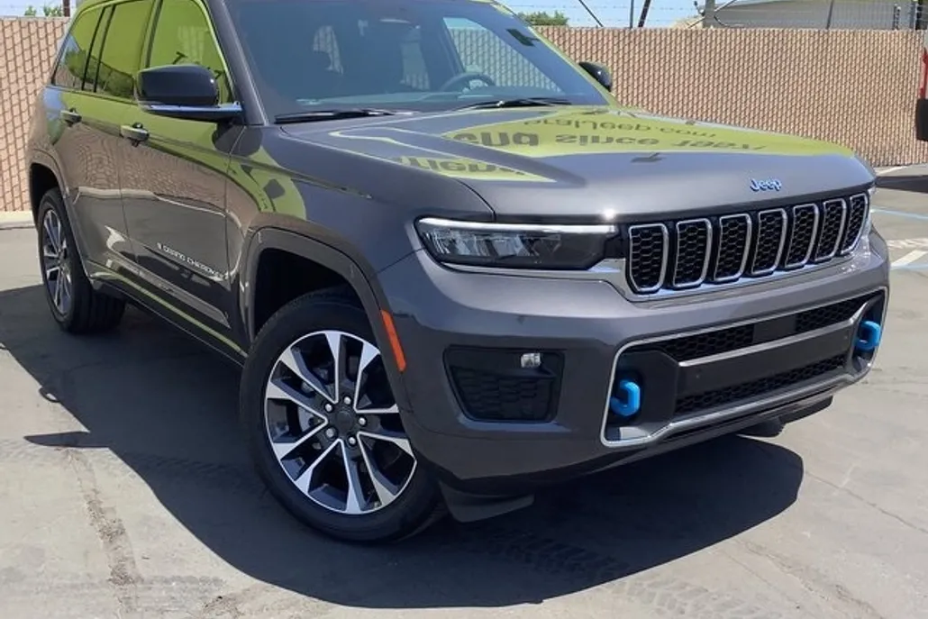 2023 Jeep Grand Cherokee Overland 4xe photo 1