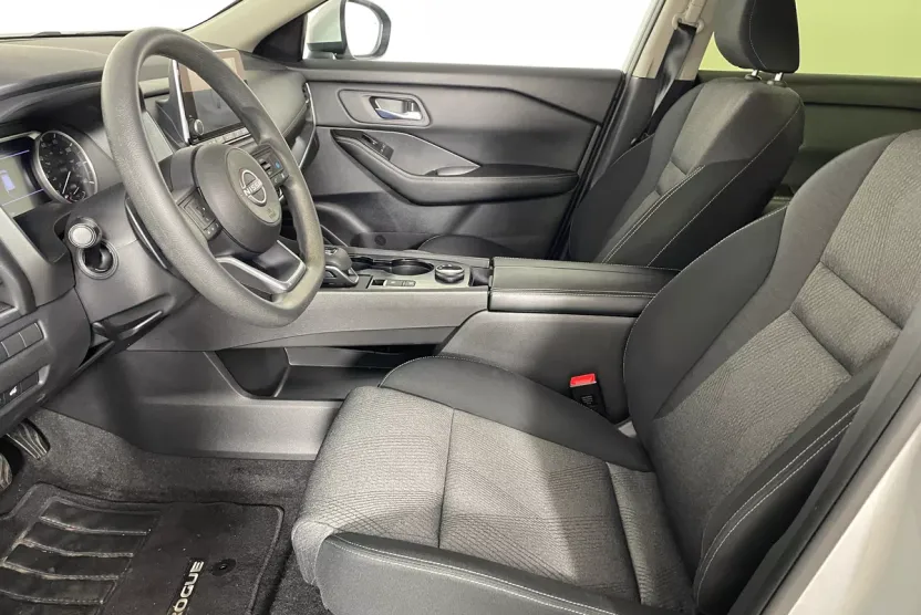 2024 Nissan Rogue SV photo 1