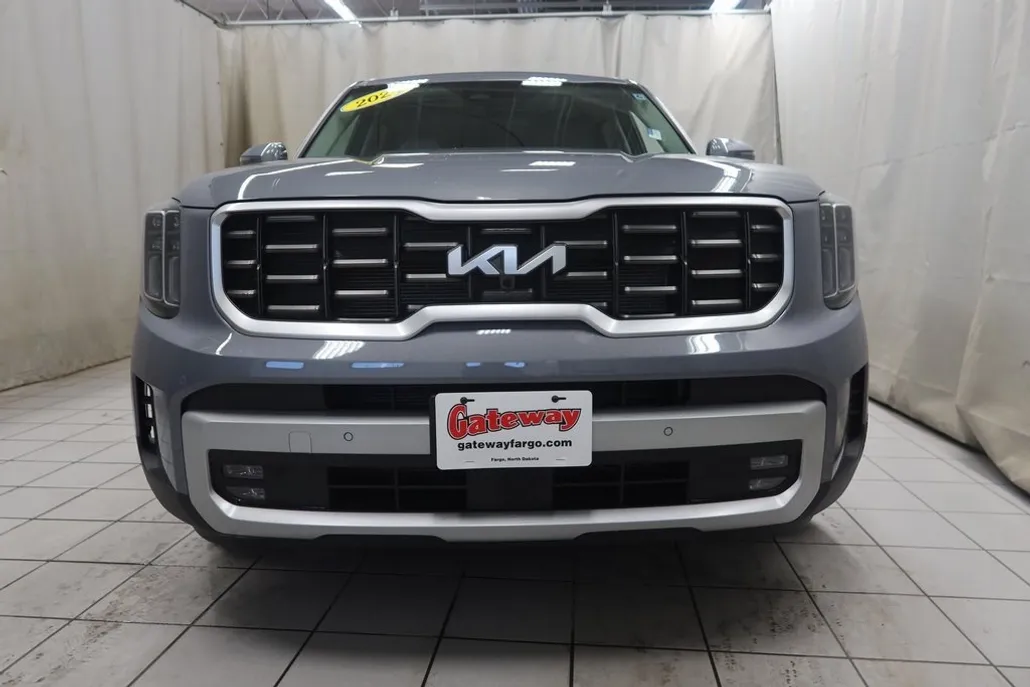 2024 Kia Telluride SX photo 1