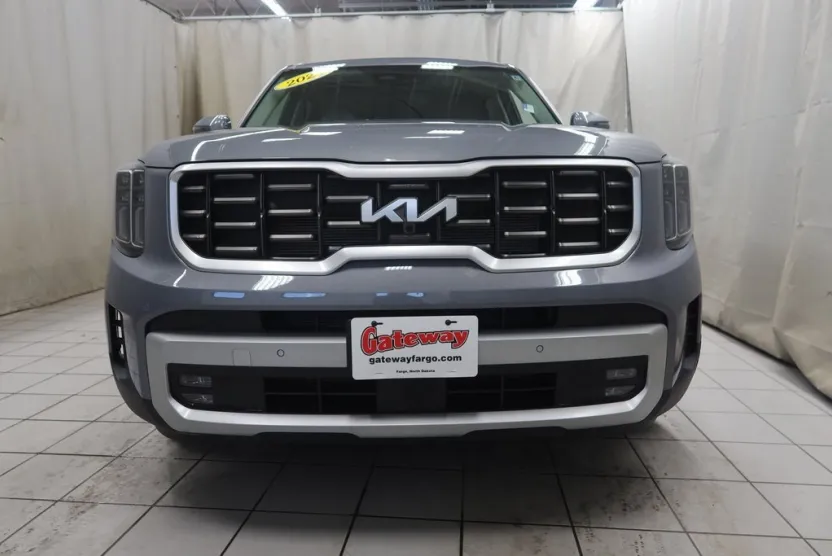 2024 Kia Telluride SX photo 1
