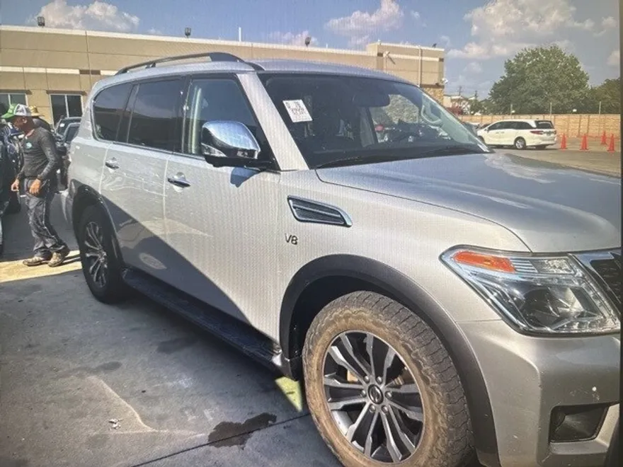 2020 Nissan Armada SL photo 1