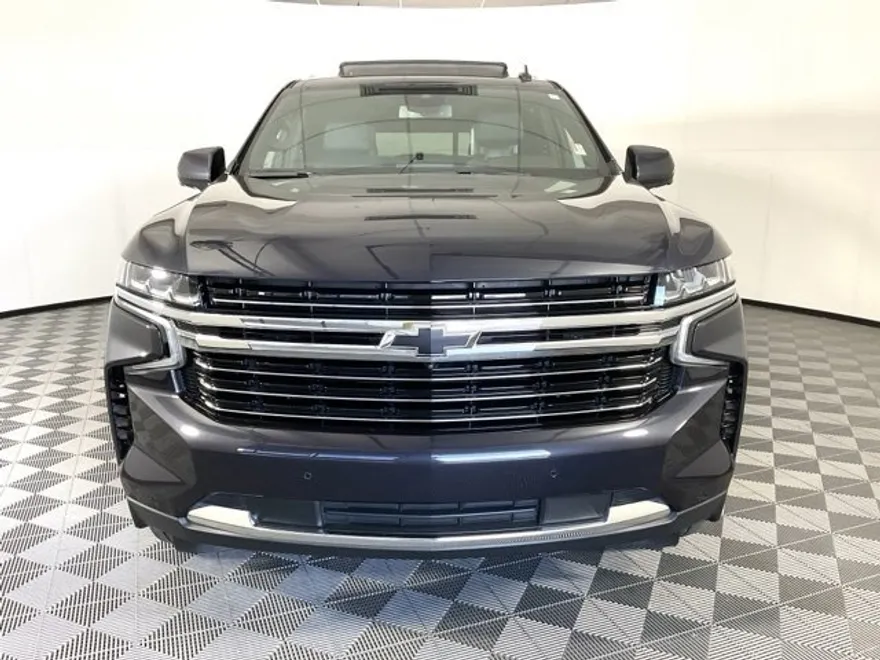 2023 Chevrolet Tahoe LT photo 2