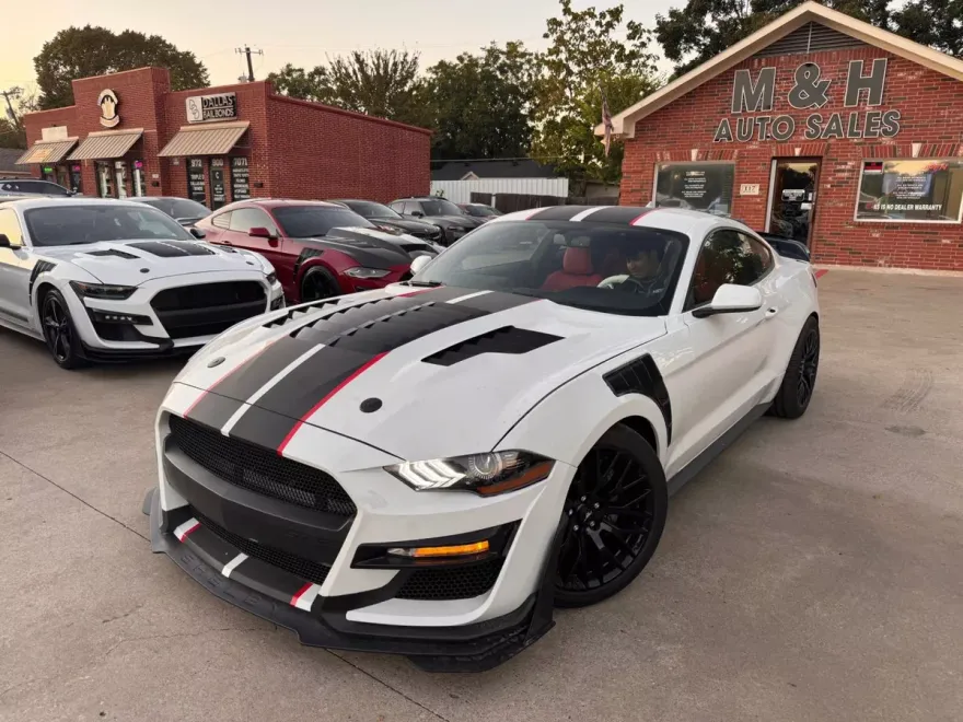 2020 Ford Mustang GT photo 1