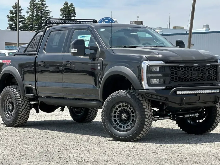 2024 Ford F-250 photo 1