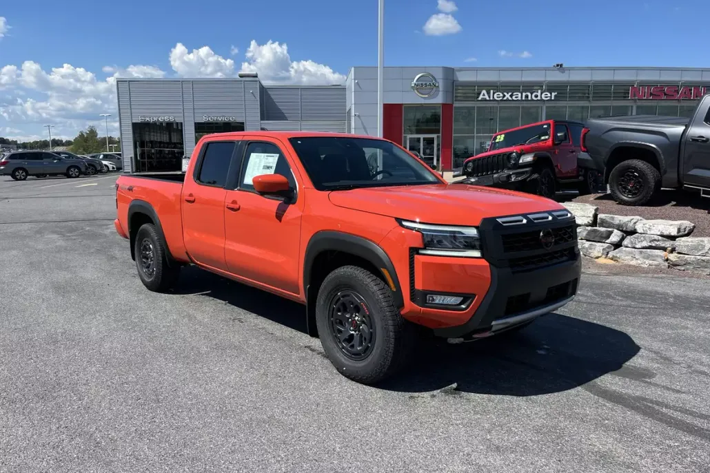 2025 Nissan Frontier PRO-4X photo 1