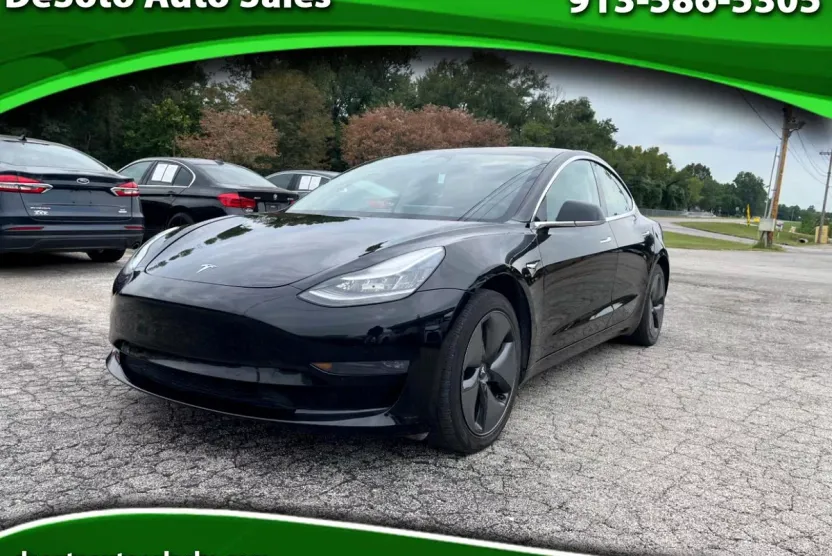 2019 Tesla Model 3 Long Range photo 1