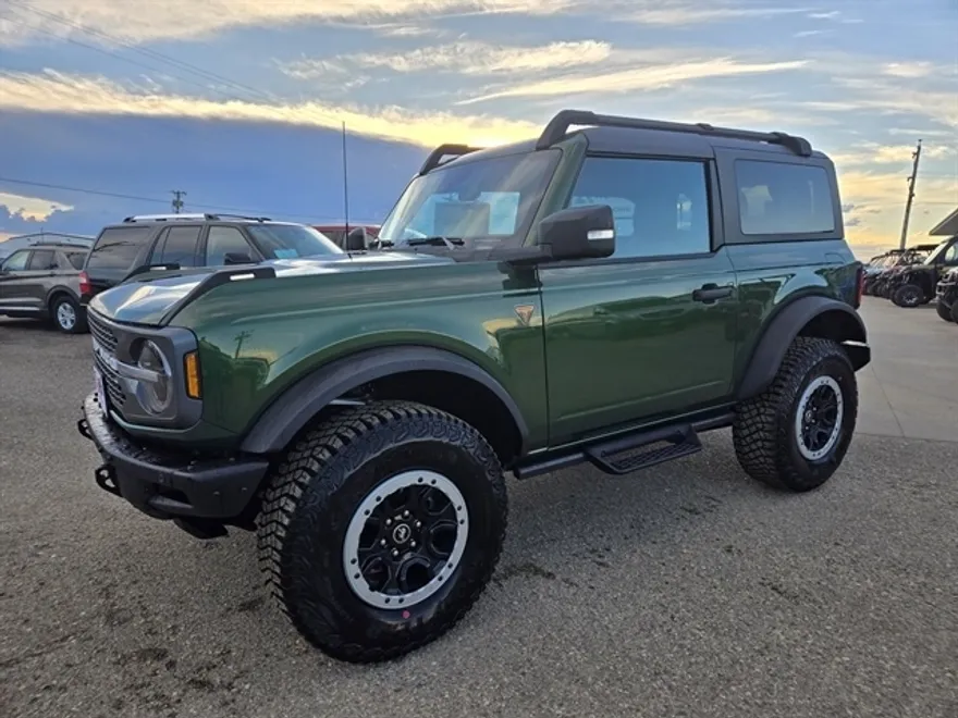 2024 Ford Bronco Badlands photo 1