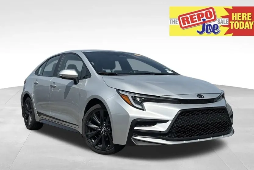 2024 Toyota Corolla SE photo 1
