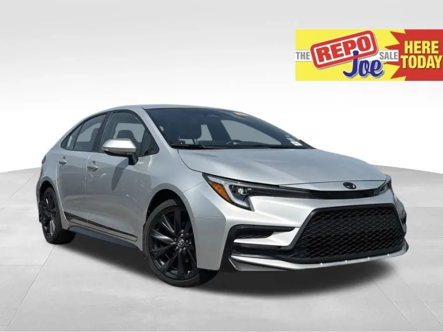 2024 Toyota Corolla SE photo 1