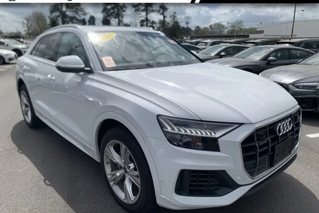 2023 Audi Q8 55 Premium Plus photo 1