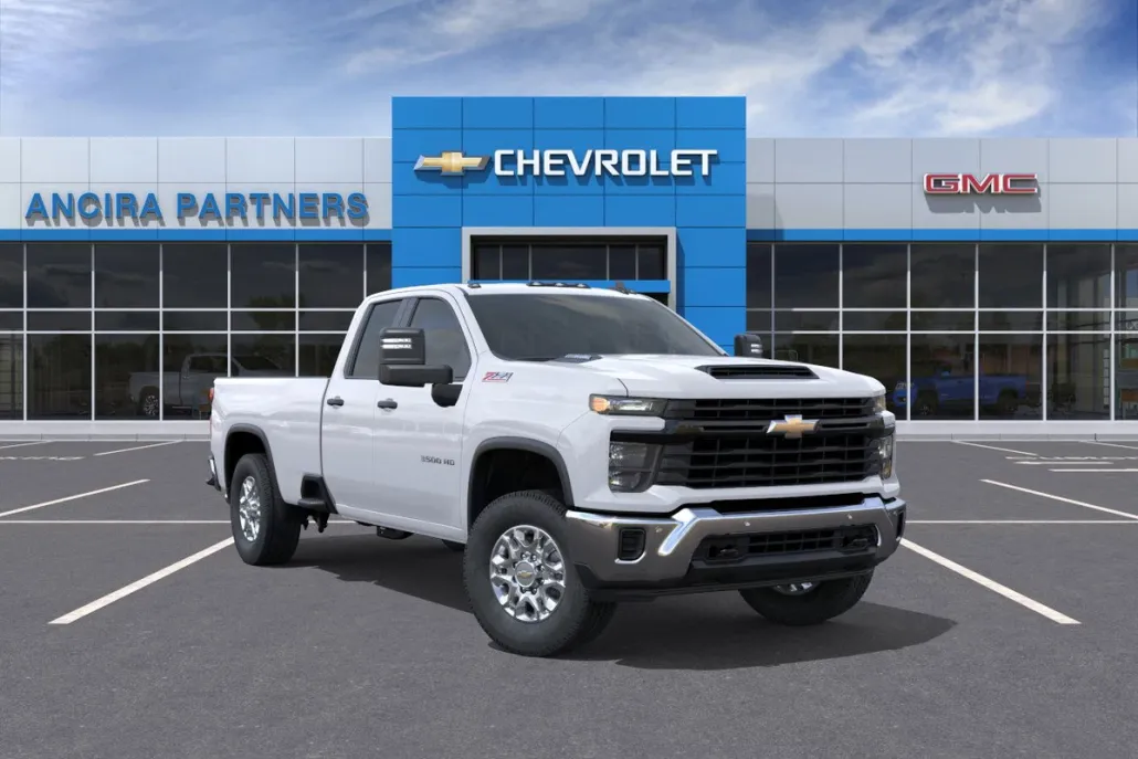 2026 Chevrolet Silverado 3500HD photo 1