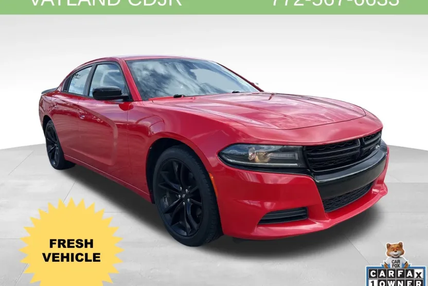 2018 Dodge Charger SXT photo 1