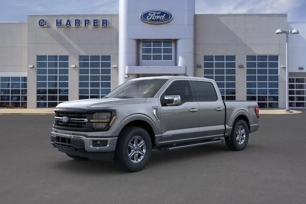 2025 Ford F-150 XLT photo 1