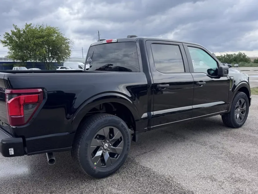 2025 Ford F-150 STX photo 1