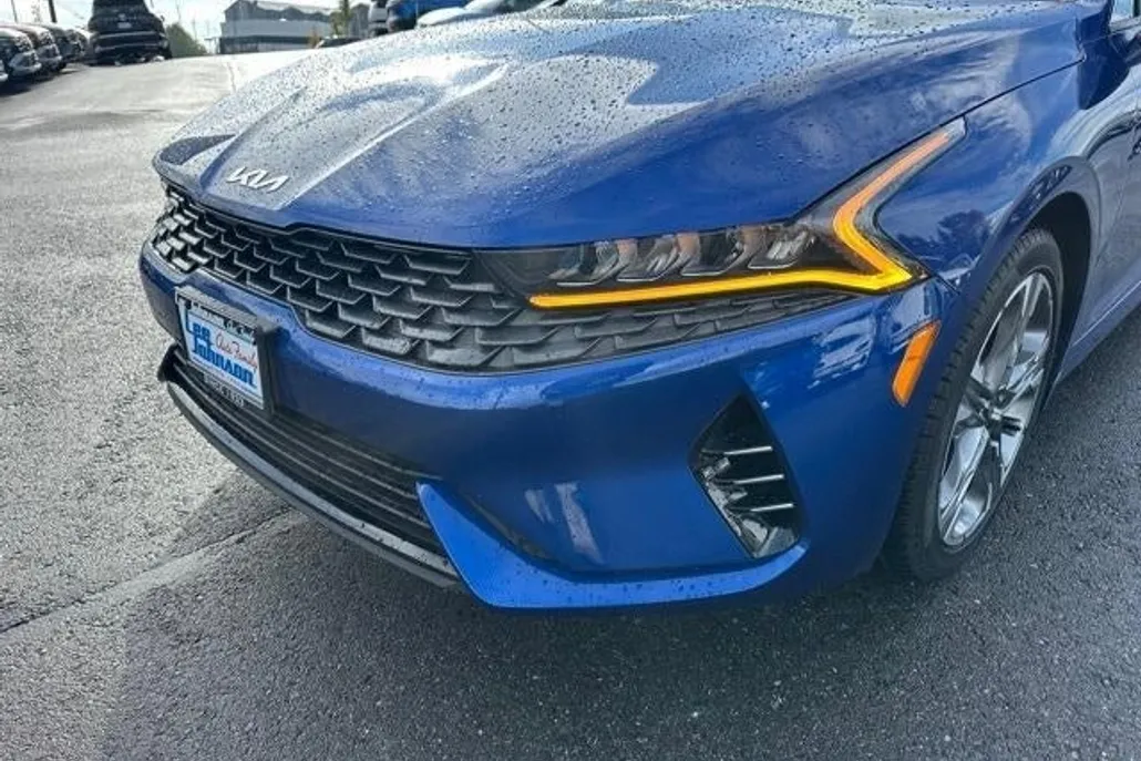 2024 Kia K5 EX photo 1