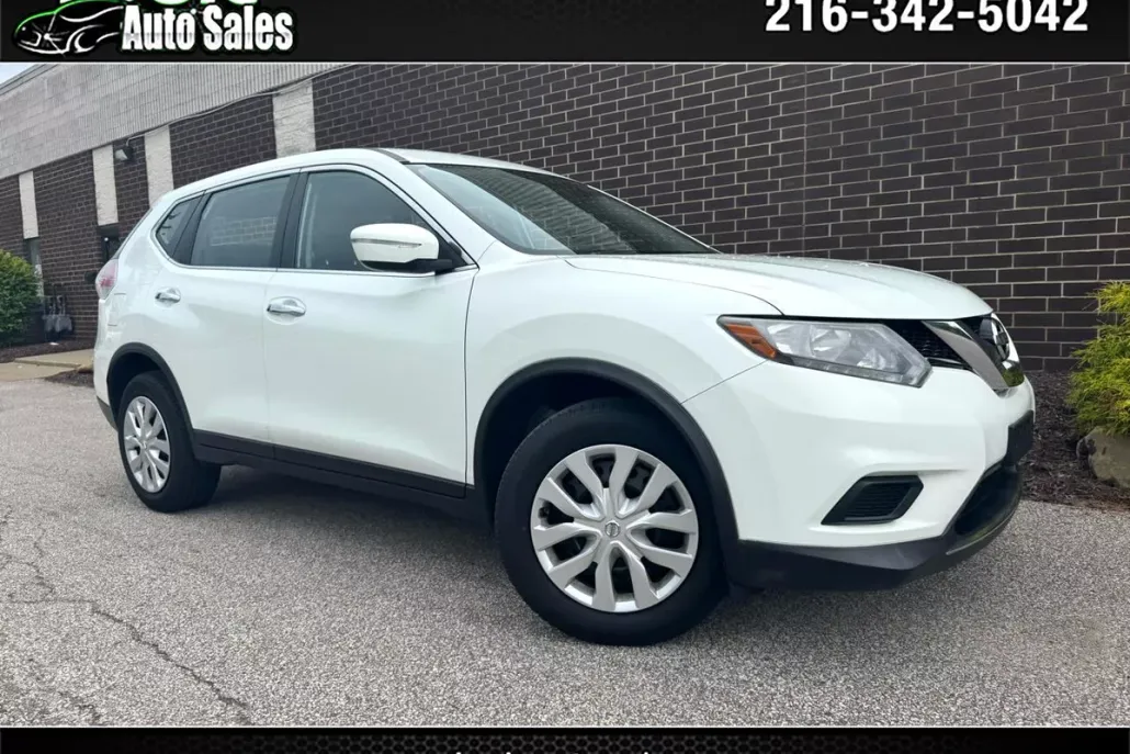 2015 Nissan Rogue AWD S photo 1