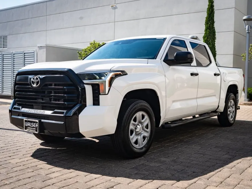 2024 Toyota Tundra SR photo 1