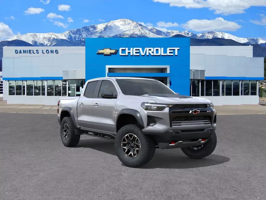 2025 Chevrolet Colorado ZR2 photo 1