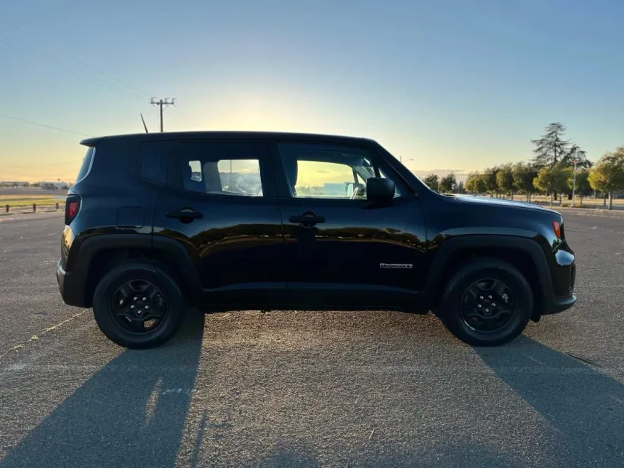 2019 Jeep Renegade Sport photo 1