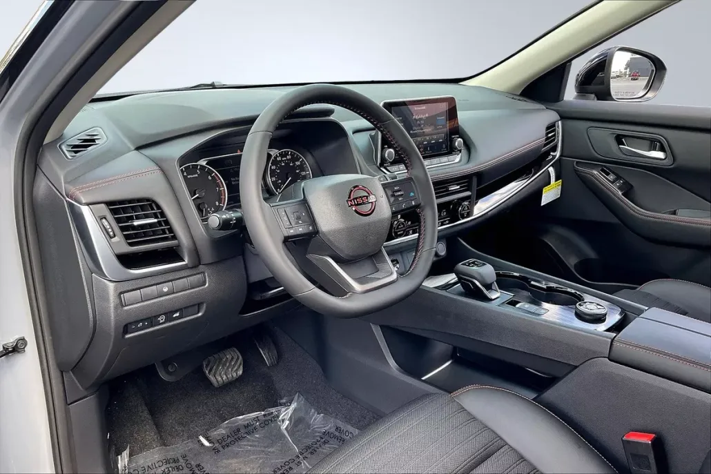 2026 Nissan Rogue SV photo 1