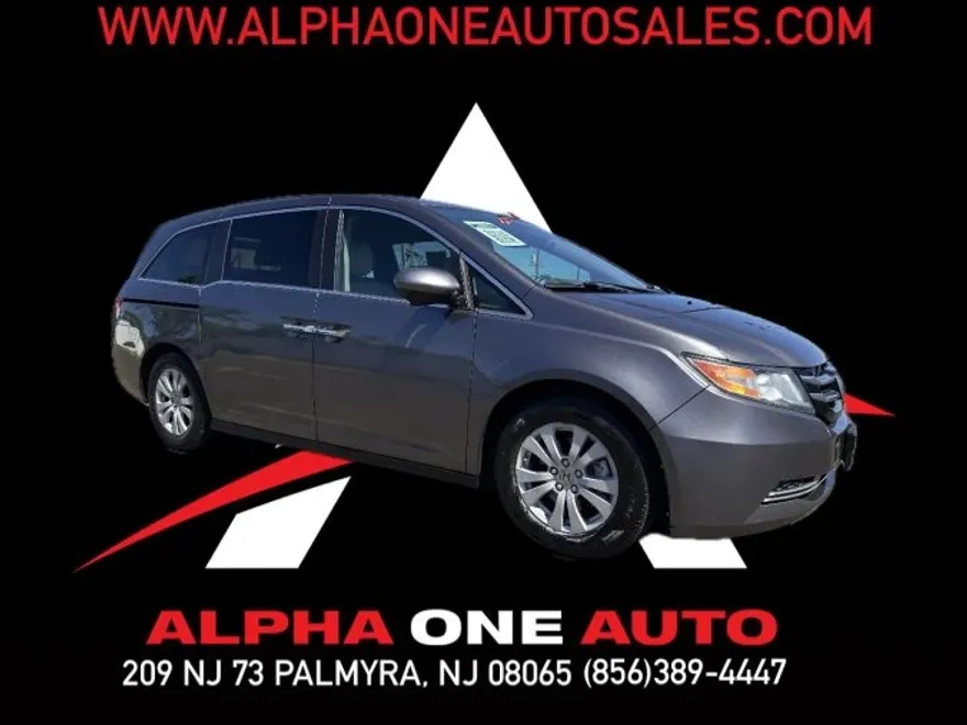 2016 Honda Odyssey SE photo 1