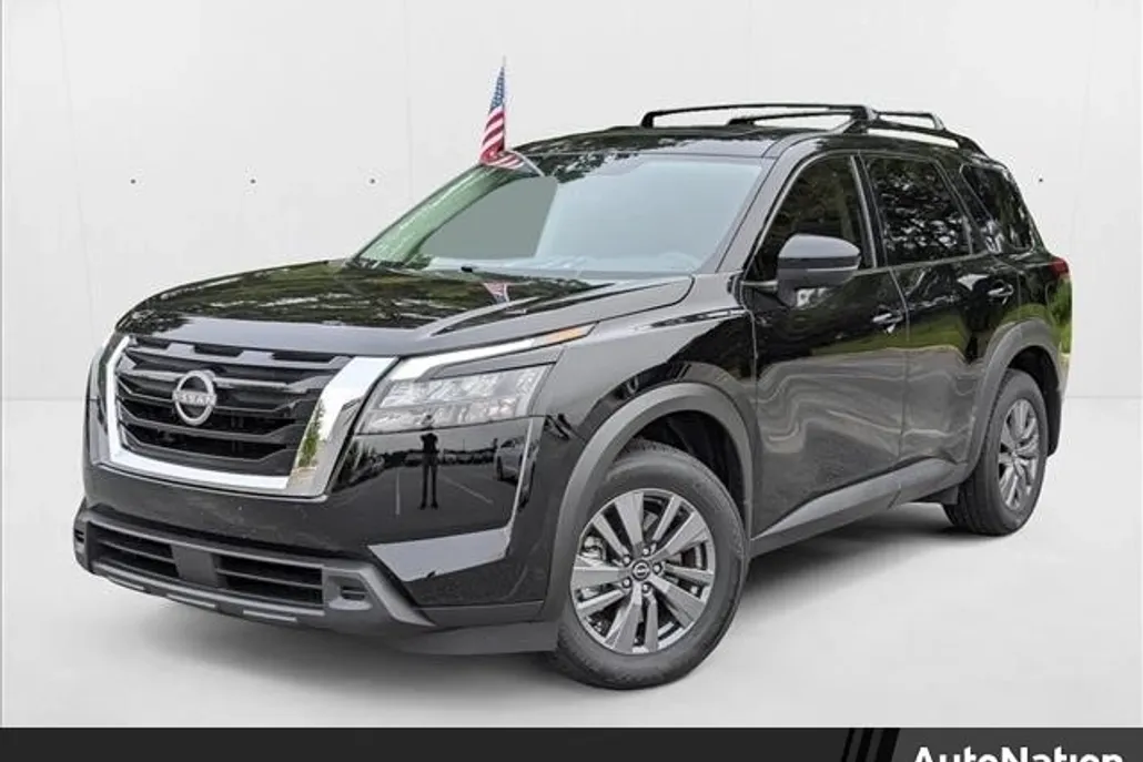 2024 Nissan Pathfinder SV photo 1