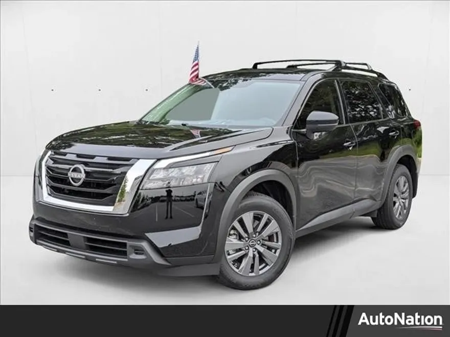2024 Nissan Pathfinder SV photo 1