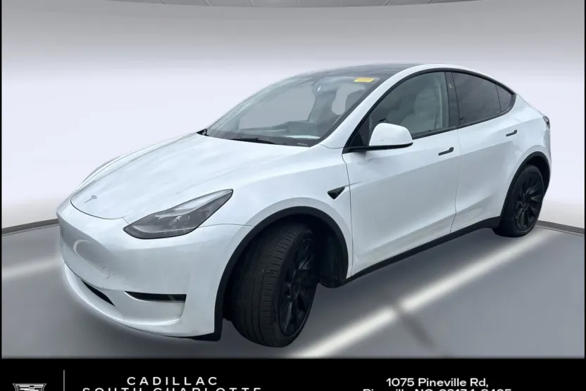 2023 Tesla Model Y Long Range photo 1
