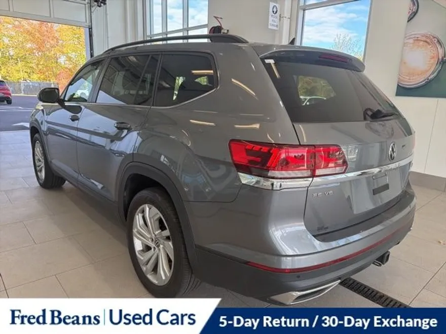 2022 Volkswagen Atlas V6 SE Technology photo 1