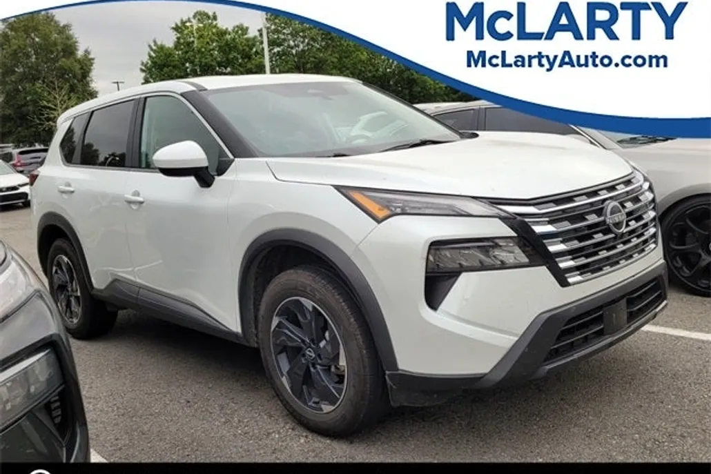 2024 Nissan Rogue SV photo 1