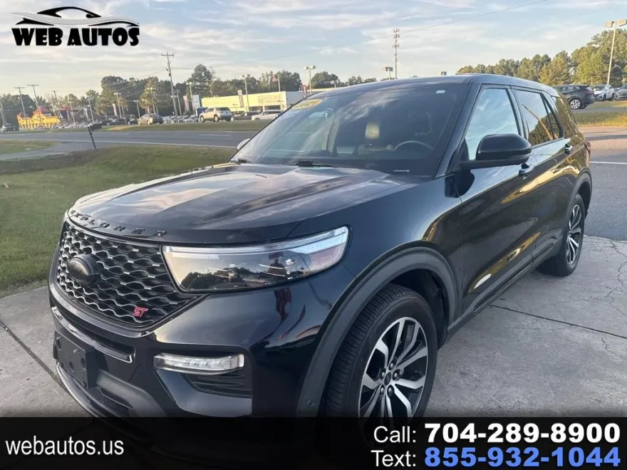 2021 Ford Explorer ST photo 1