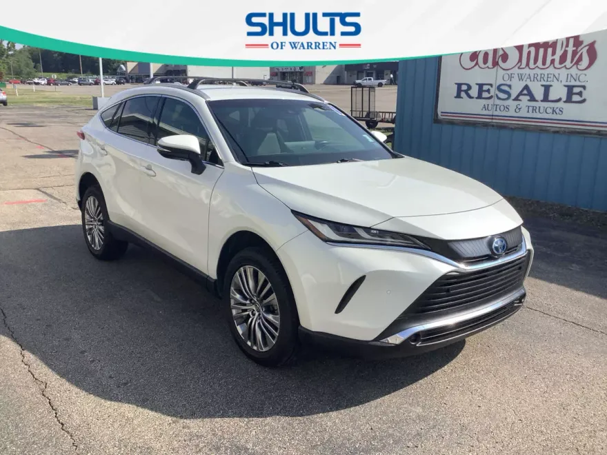 2022 Toyota Venza XLE photo 1