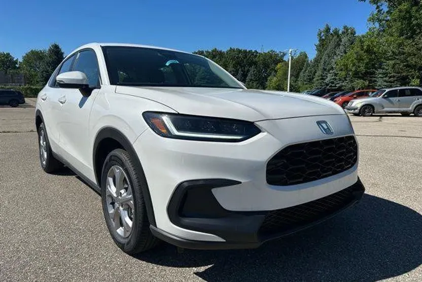 2025 Honda HR-V LX photo 1