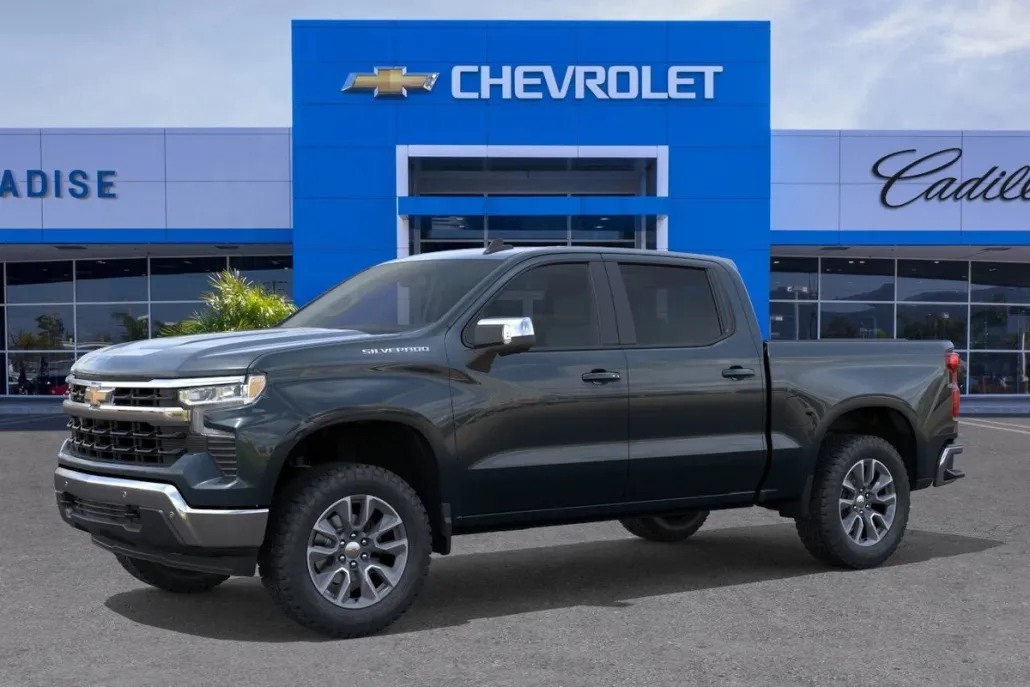 2026 Chevrolet Silverado 1500 LT photo 1