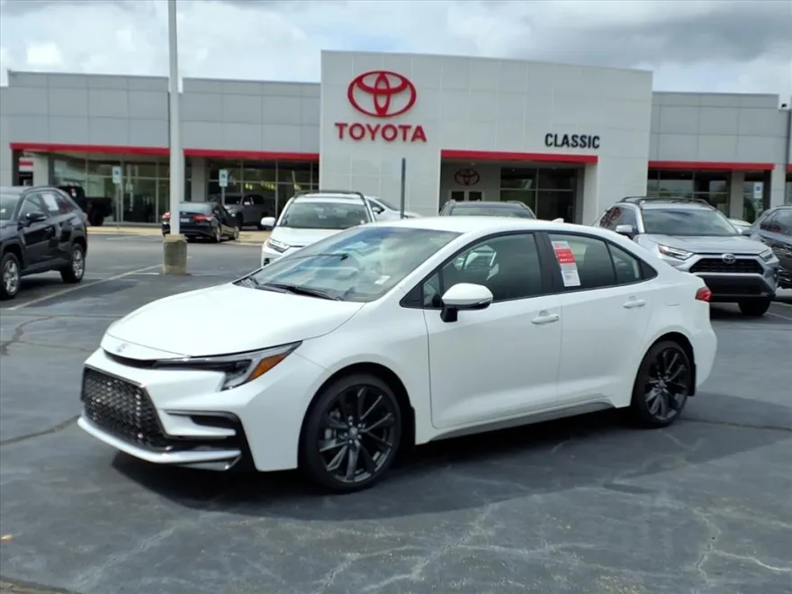 2026 Toyota Corolla SE photo 1