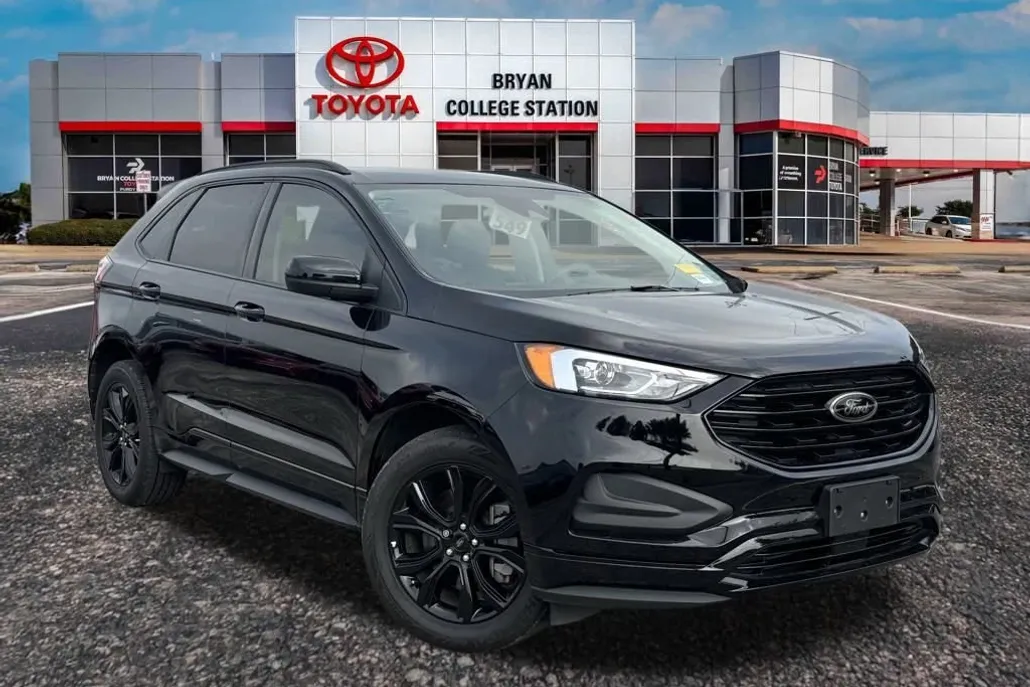 2024 Ford Edge SE photo 1