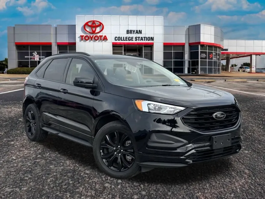 2024 Ford Edge SE photo 1