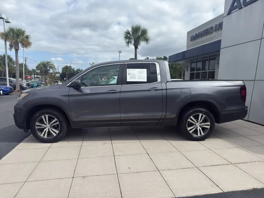 2017 Honda Ridgeline RTS photo 1