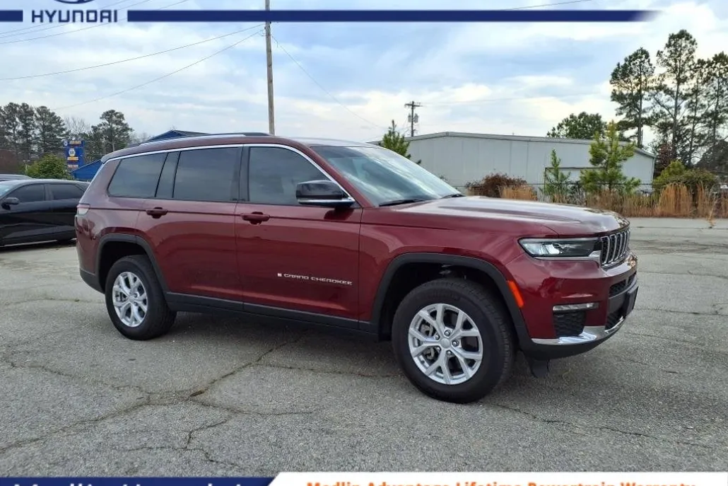 2023 Jeep Grand Cherokee Limited photo 1