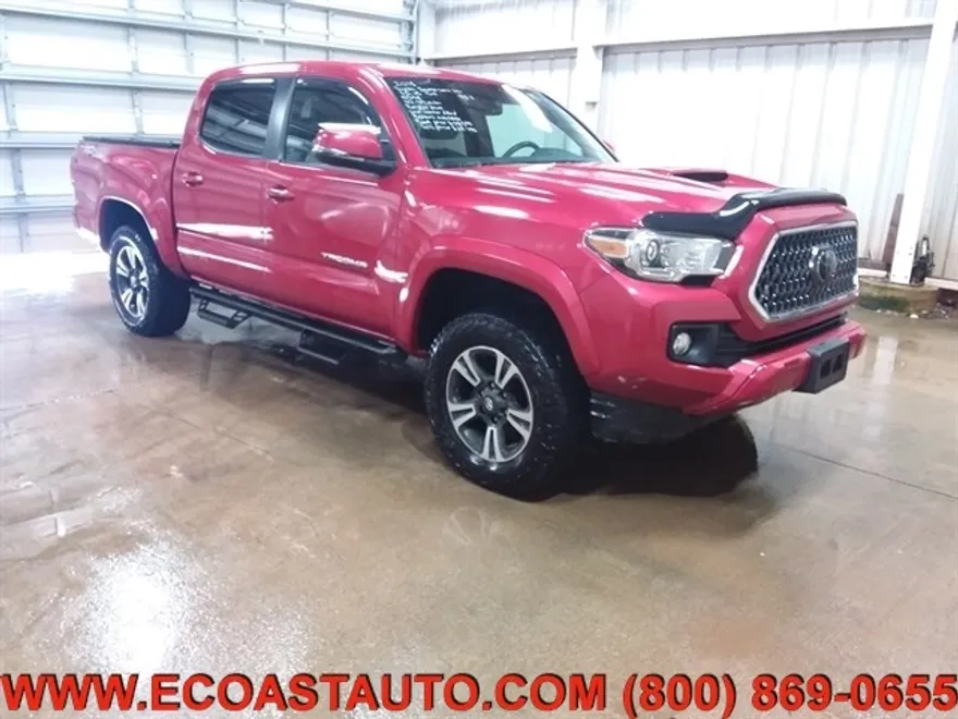 2018 Toyota Tacoma TRD 4x4 Sport photo 1