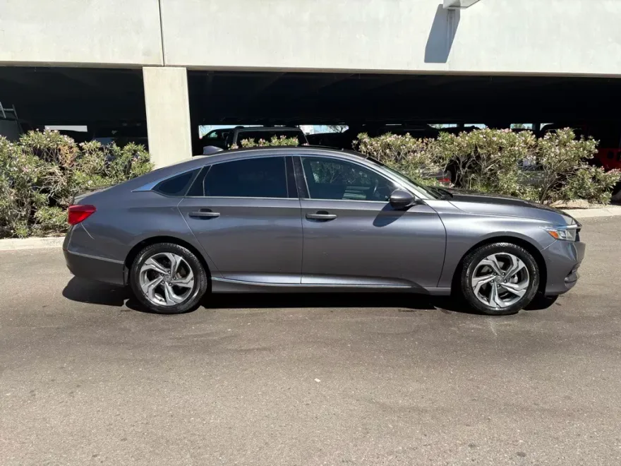 2018 Honda Accord EX-L photo 1