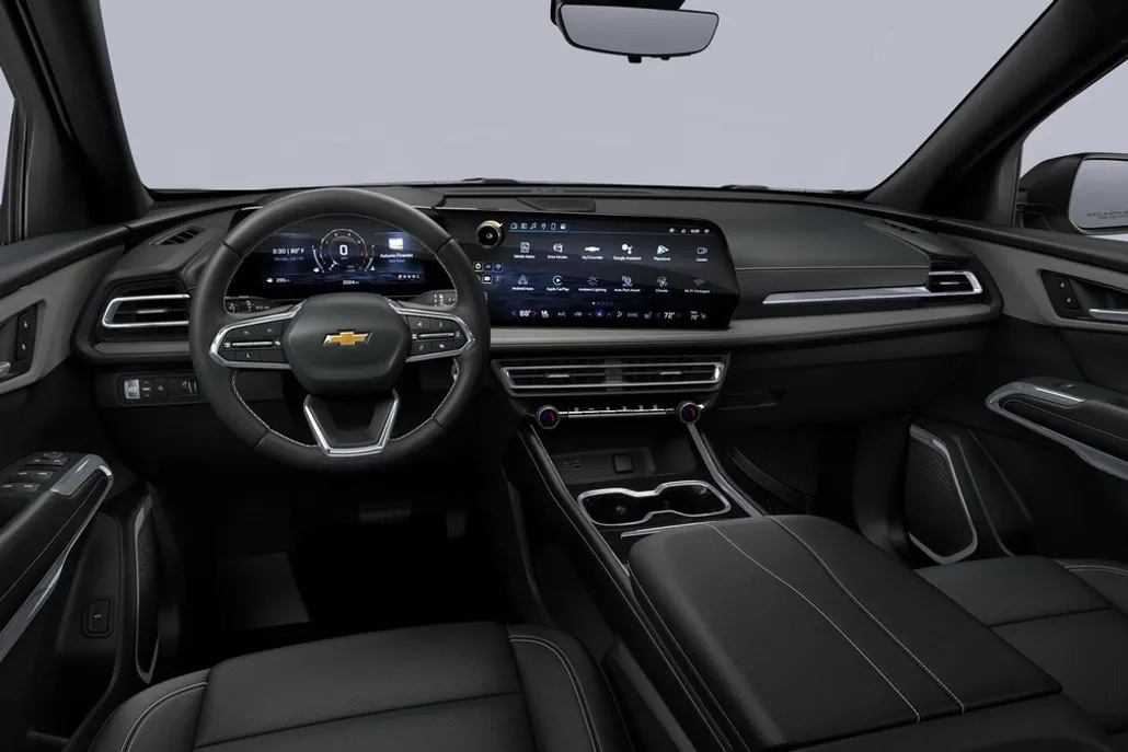 2026 Chevrolet Traverse photo 1